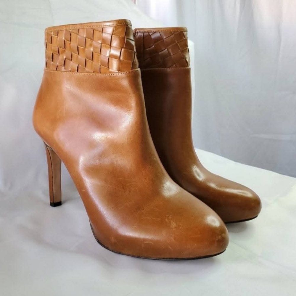 Like New Tan Leather Ankle Boots
